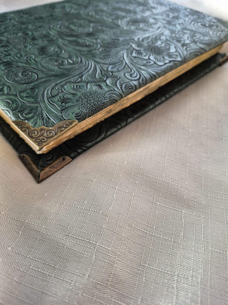 Sous la garde des plantes - Grimoire artisanal- Édition limitée 5 exemplaires numérotés