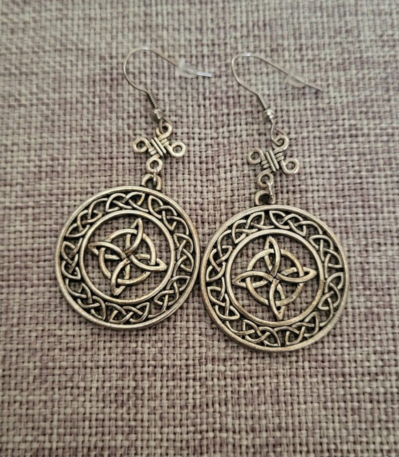 Boucles d'oreilles nœud de sorcière