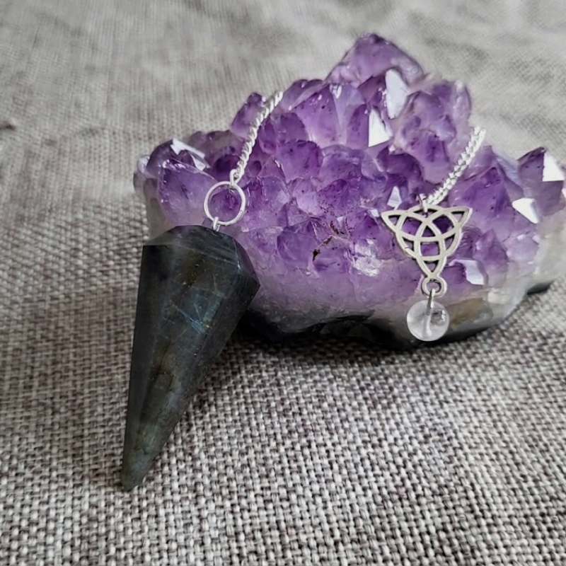 Pendule en Labradorite