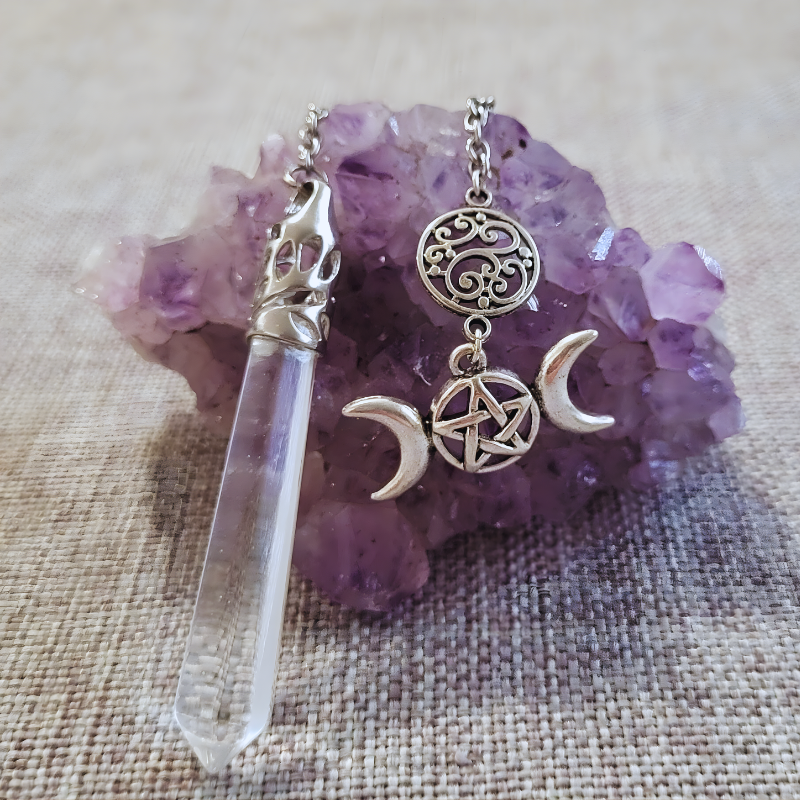 Pendule en Cristal de Roche et Triple Lune