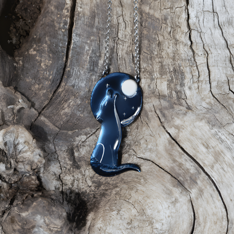 Collier loup hurlant à la lune
