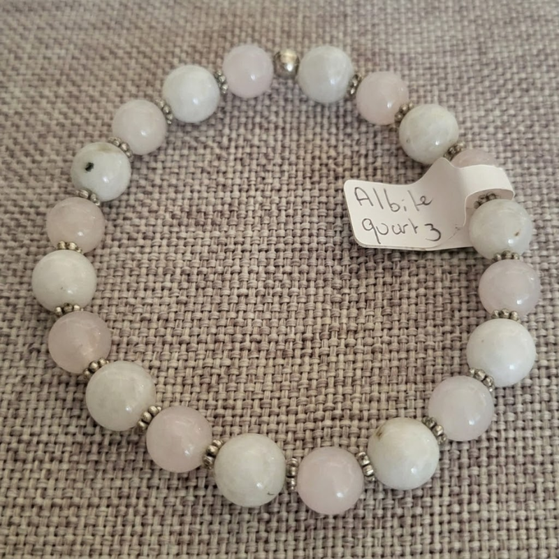 Bracelet péristérit
