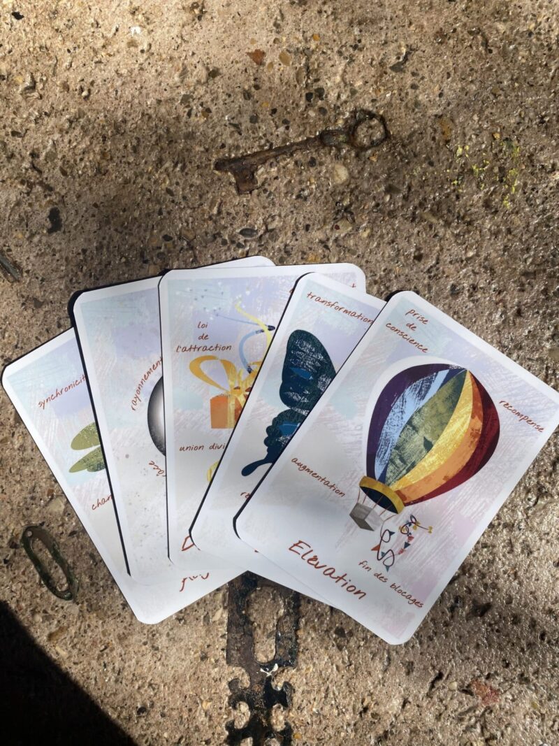 Oracle des 7 Couleurs – Jeu de cartes divinatoires