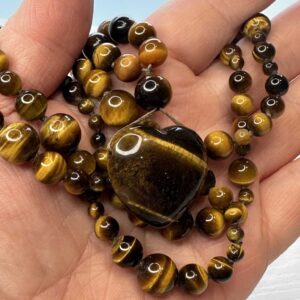 Collier MALA SACRE " tendre MARDUK" œil de tigre 108 perles