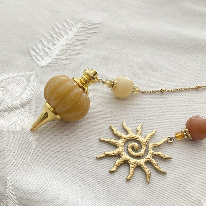 Pendule de divination en Jade couleur Topaze & Acier Doré