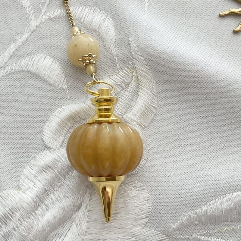 Pendule de divination en Jade couleur Topaze & Acier Doré