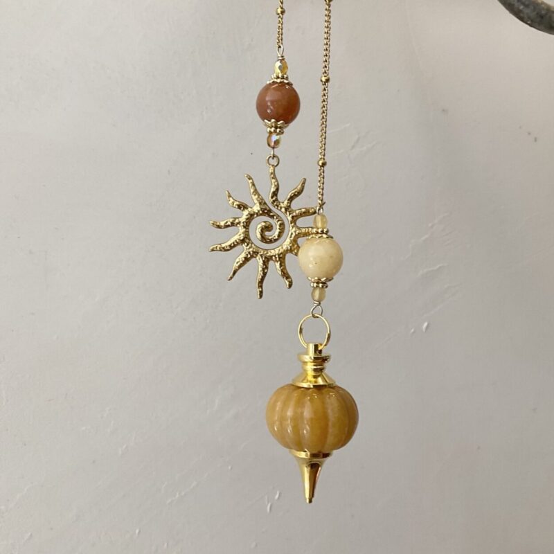 Pendule de divination en Jade couleur Topaze & Acier Doré