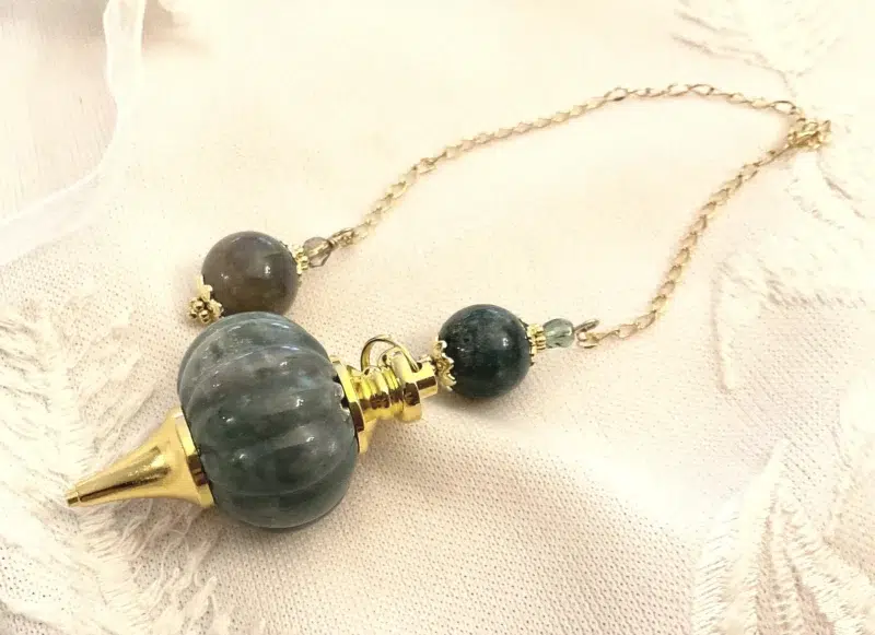 agate indienne 1 Pendule divinatoire citrouille en Agate Indienne & acier inoxydable doré