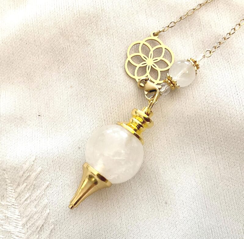 Collier pendule divinatoire - cristal de roche, fleur de vie en acier