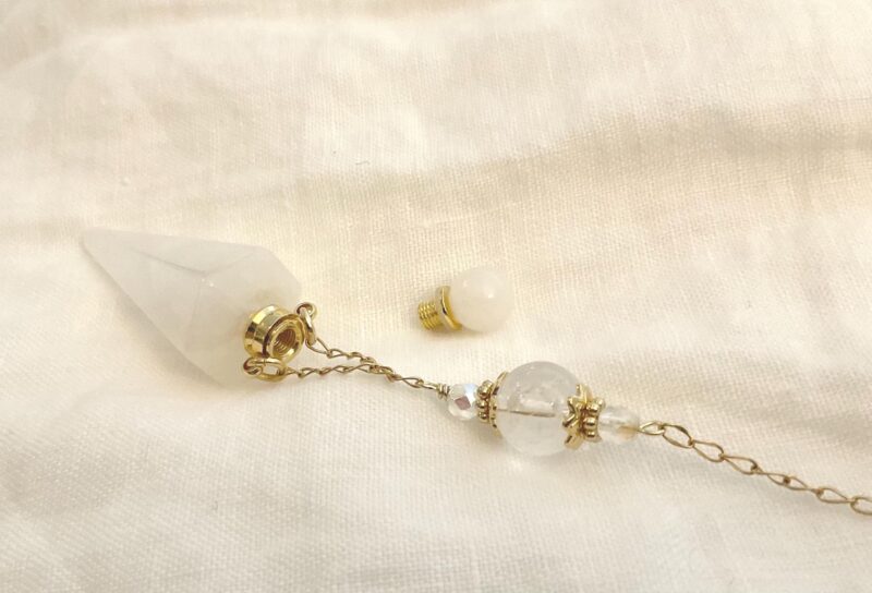 Pendule de divination avec Fiole en Cristal de Roche et Fleur de vie