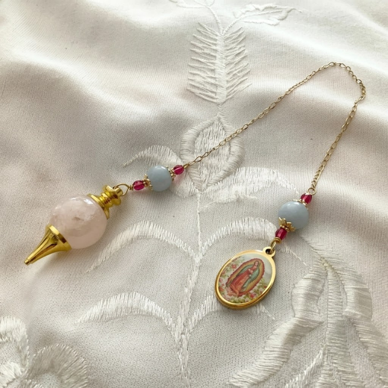 Pendule divinatoire en quartz rose et aigue marine