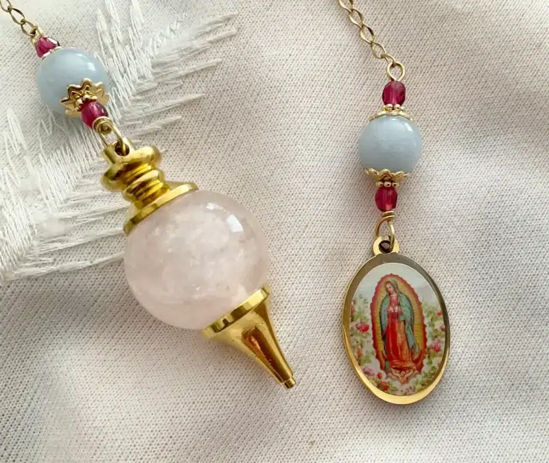 Pendule divinatoire en quartz rose et aigue marine