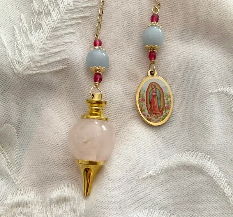 Pendule divinatoire en quartz rose et aigue marine