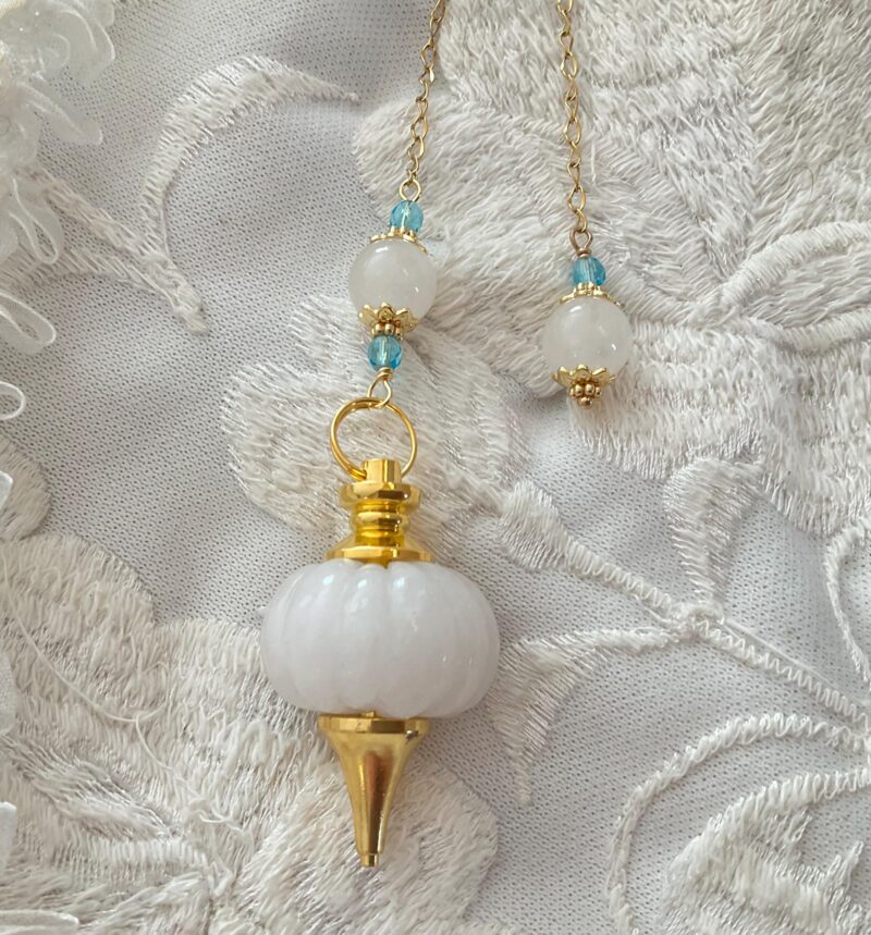 Pendule de radiesthésie en Jade blanc & Soleil doré