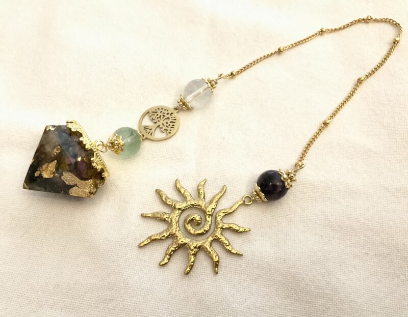 Pendule divinatoire avec Orgonite en Fluorite - fait-main