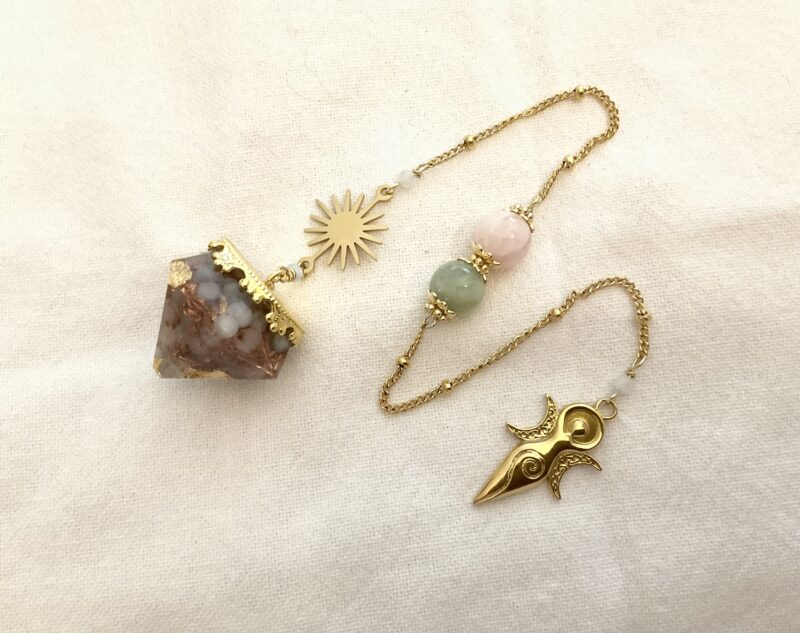 Pendule Divinatoire Orgonite en Morganite - Féminité Sacrée