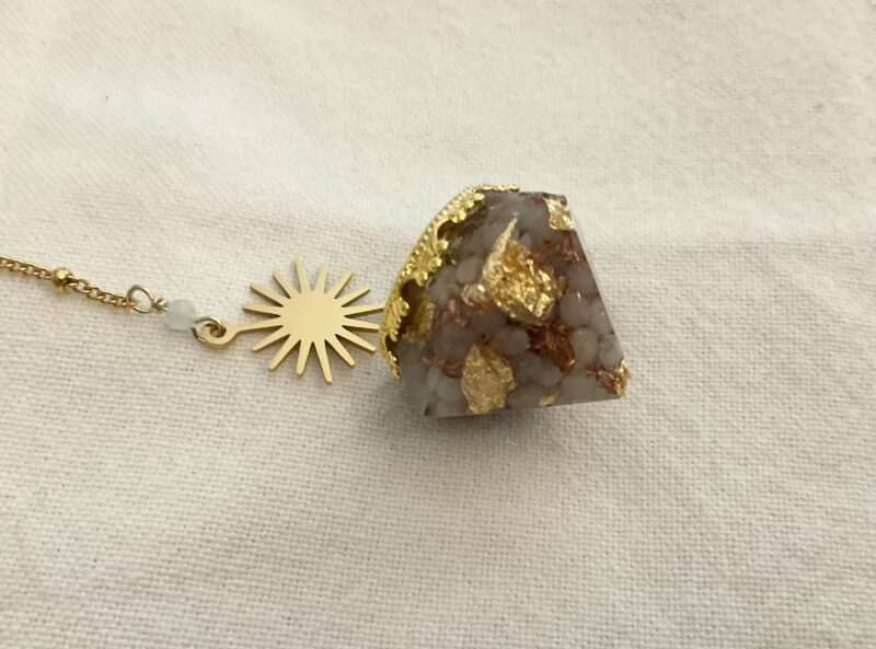 Pendule Divinatoire Orgonite en Morganite - Féminité Sacrée