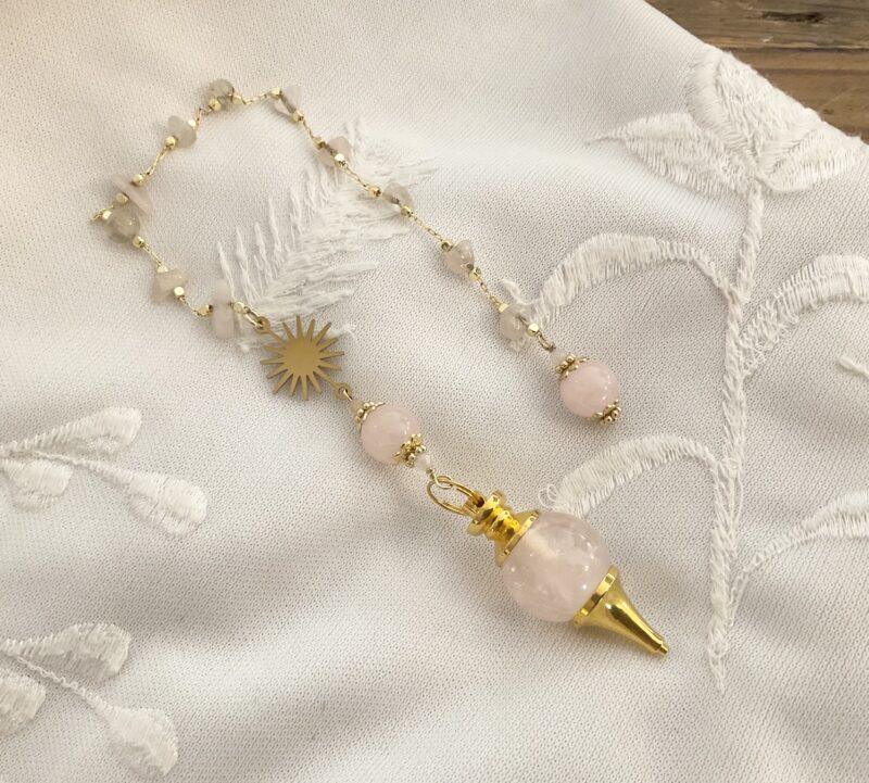 Pendule divinatoire en Quartz rose, Morganite et Soleil doré en acier inoxydable