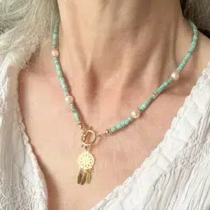 collier bleu 3 Collier Attrape-rêves en Jaspe turquoise et Perle d'eau douce