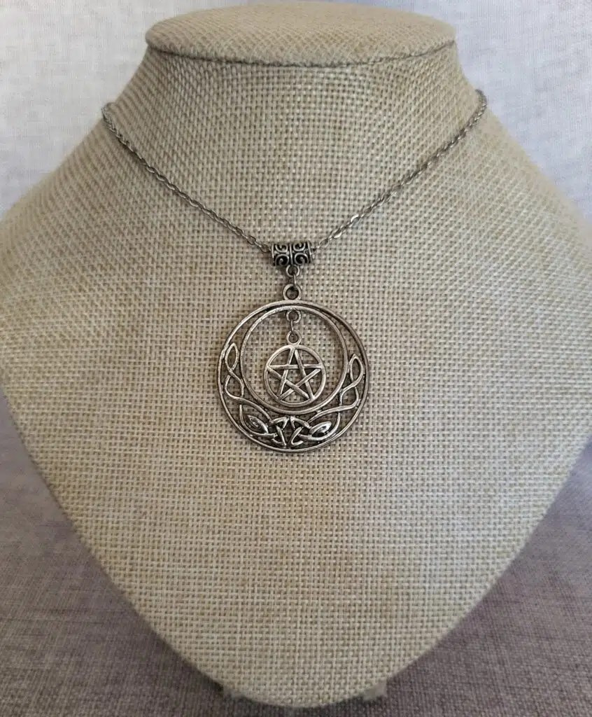 Collier Pendentif Pentacle celtique