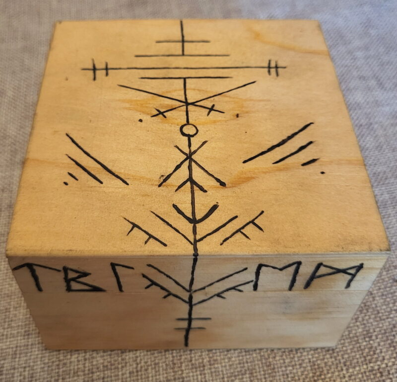 Jeu de runes divinatoire Futhark en jesmonite
