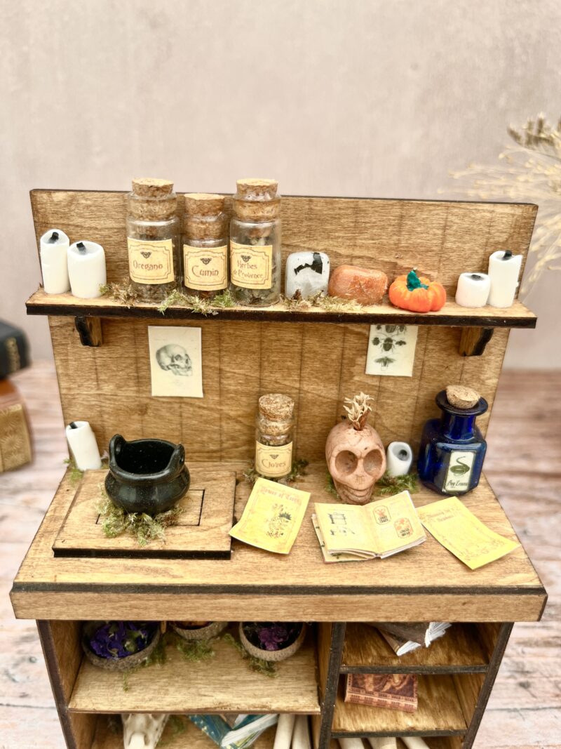 L'Établi des sortilèges - Curiosités miniatures