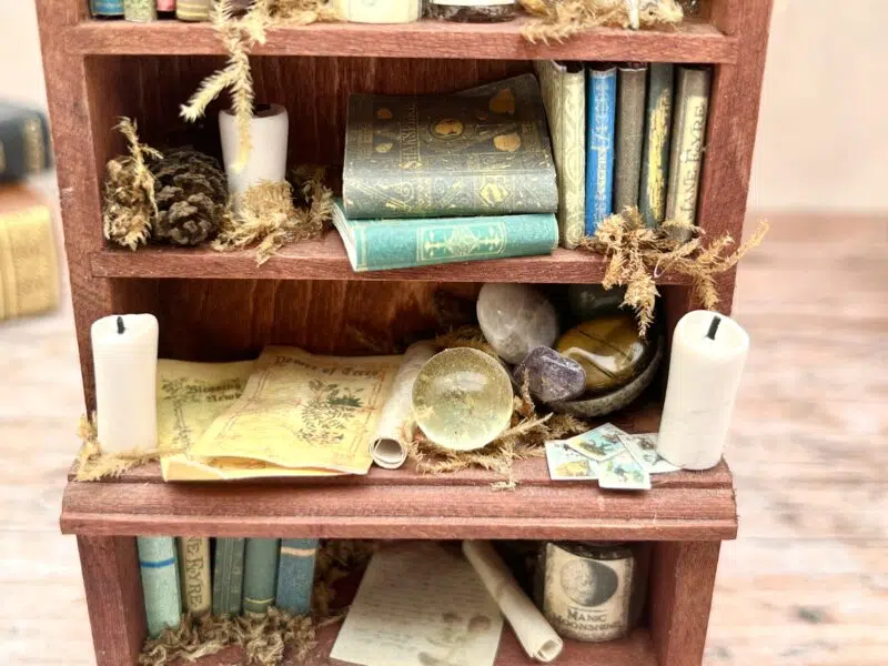 L'Officine enchantée - Curiosités miniatures