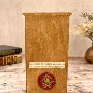 L'Armoire de l'Alchimiste - Curiosités miniatures