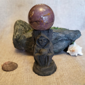 Statuette vieille mère