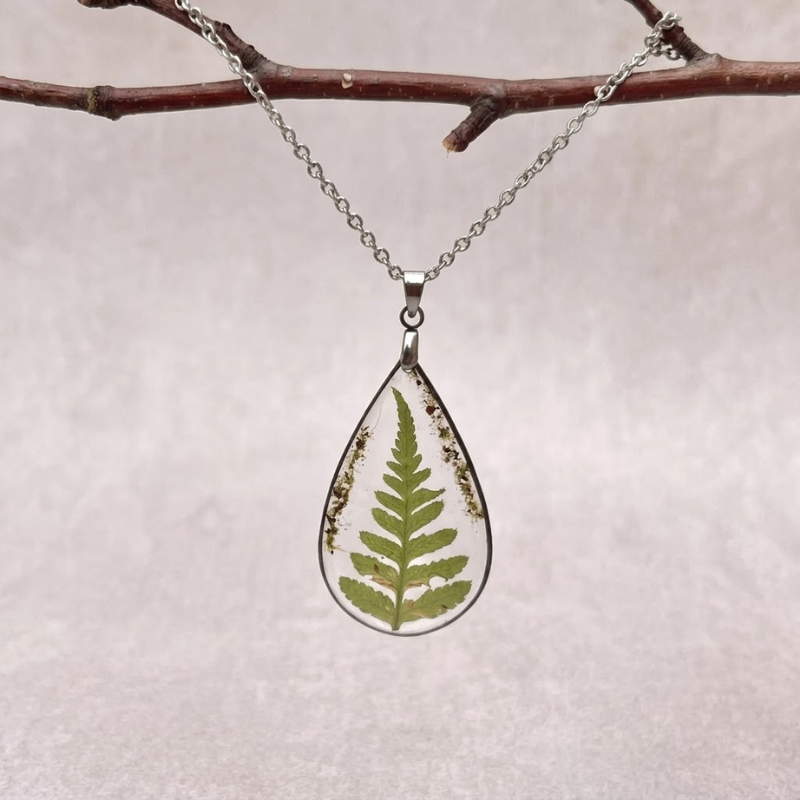 Collier « Éclat de fougère » – Collection Herbier figé